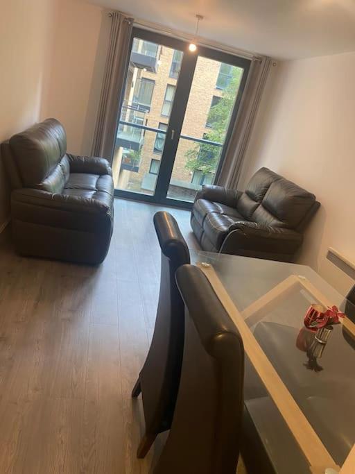 Χώρος καθιστικού στο Arcadian Apartment