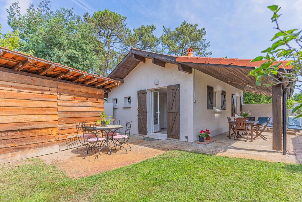 Pyramide, Mimizan (updated prices 2024)