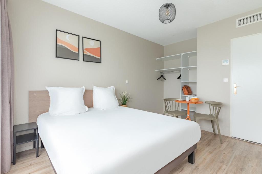 
Superior Double Studio
