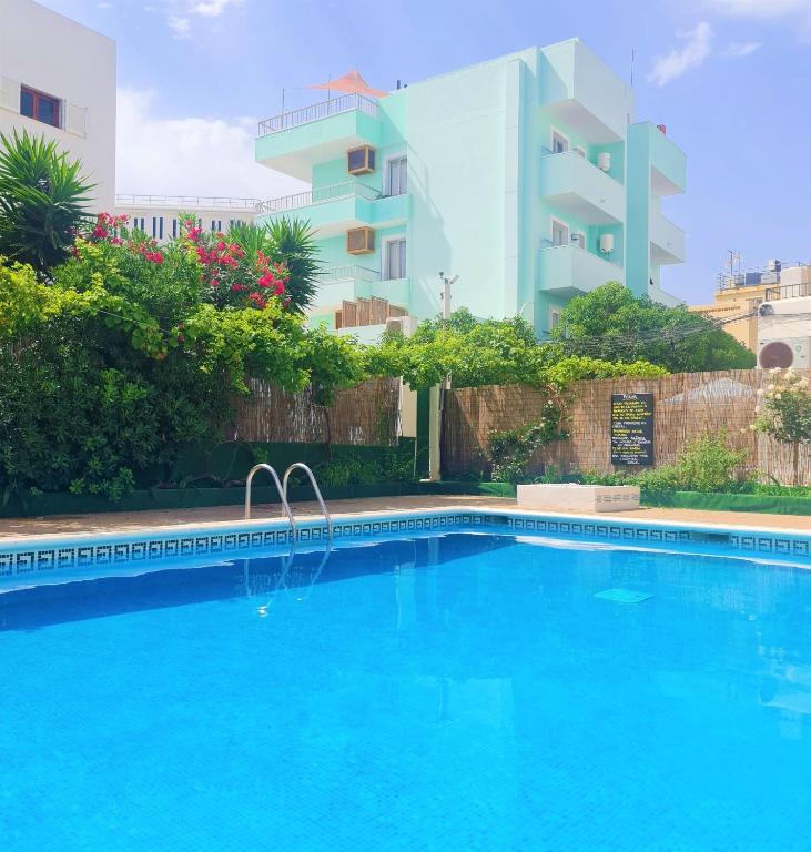 Tabbu ibiza apartments, Platja den Bossa – Aktualisierte ...