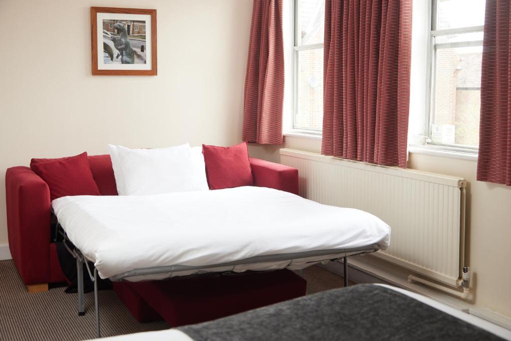 White Hart Hotel by Greene King Inns - Salle Familiale (2 Adultes + 2 Enfants)