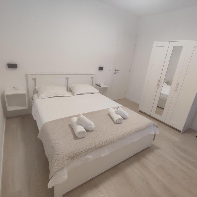 Apartments Anamarija - 1