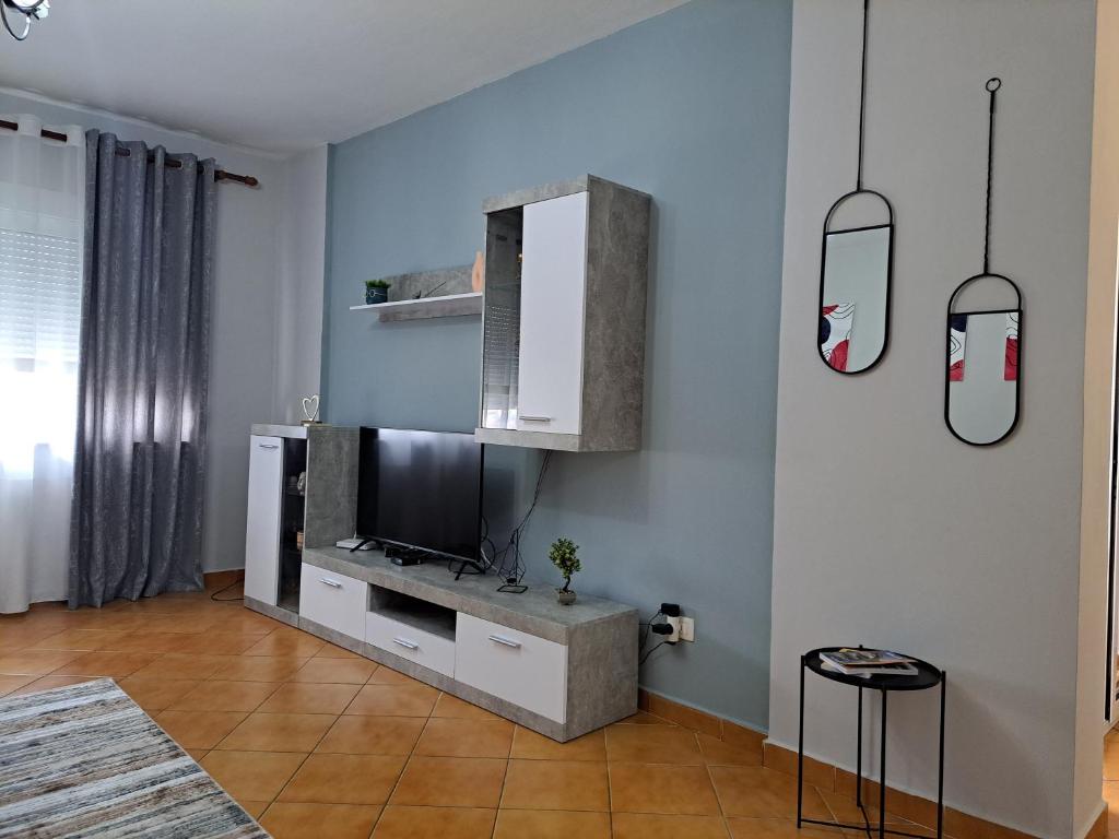 One-Bedroom Apartment Near U.S. Embassy - Image 9