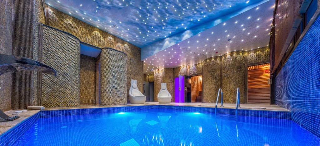 The swimming pool at or close to Potidea Palace Hotel