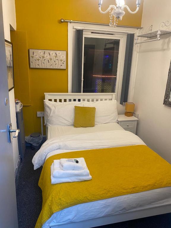 Bradburys of Blackpool - Resim 17