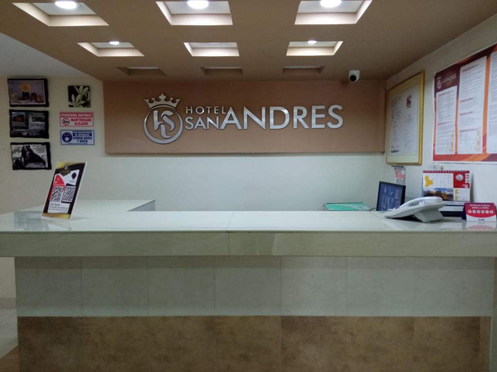 a reception desk in a dental office at SAN ANDRES in Ipiales