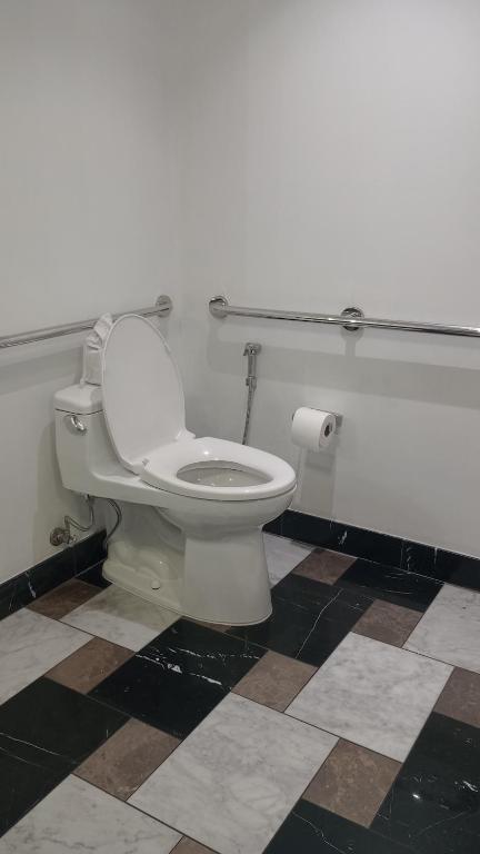 W Miami - Spectacular King Room With Adapted Tub - Mobility Accessible