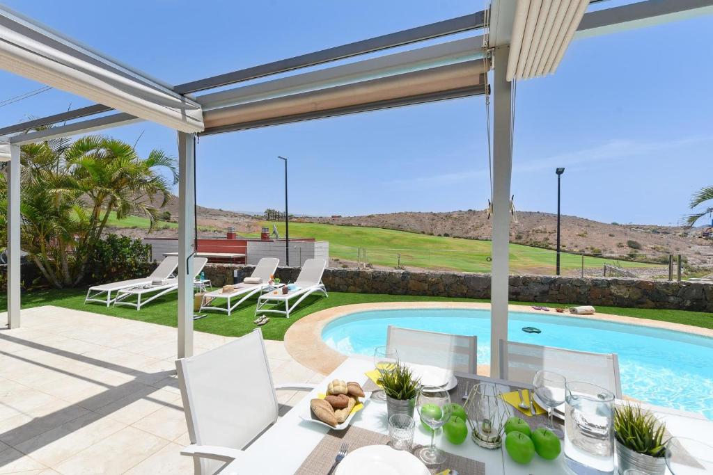 Vista Golf 10 by VillaGranCanaria