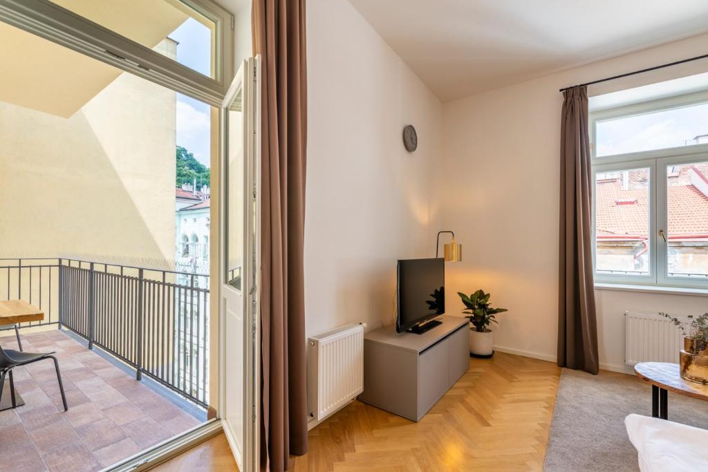 Petrin Tower Residence - 8