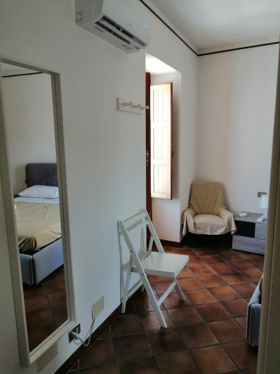 Una Stanza a Cefalù - 11