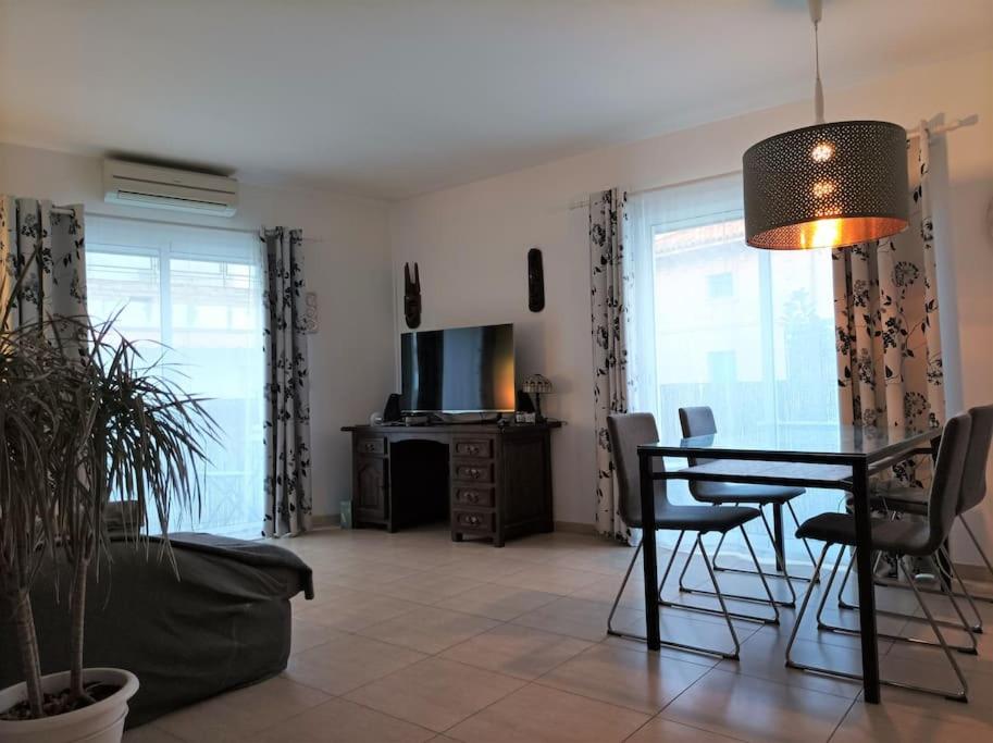 Posezení v ubytování SITGES WELCOM HOME a summer flat in the heart of the village Sitges