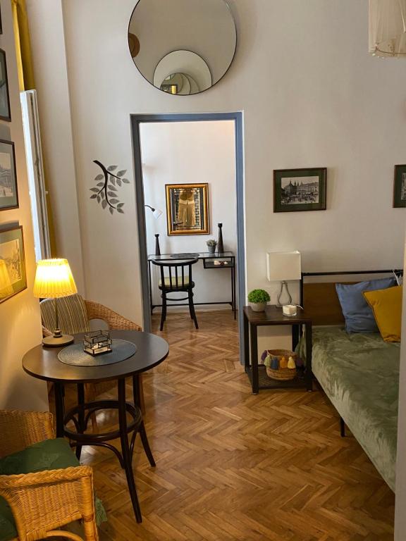 Downtown Lair 1066 Budapest, 40 Ó utca Földszint 4 kép - 1