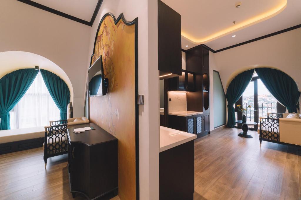 Hình của Suite Junior Có Ban Công #16