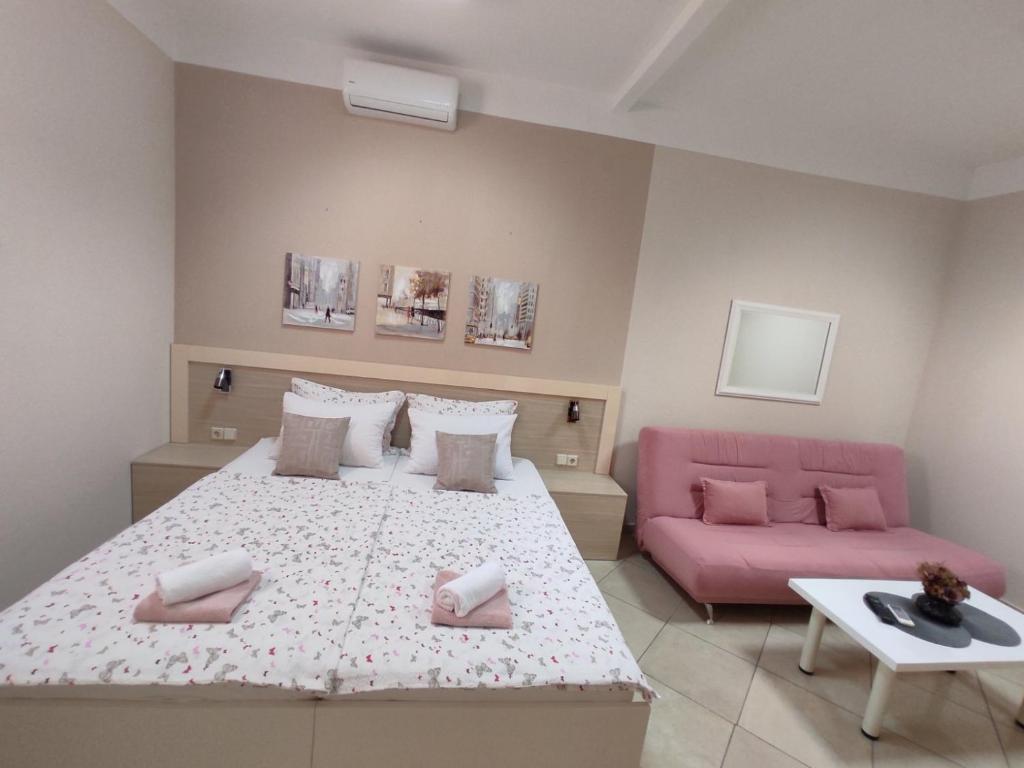 Postel nebo postele na pokoji v ubytování Guest House Nova