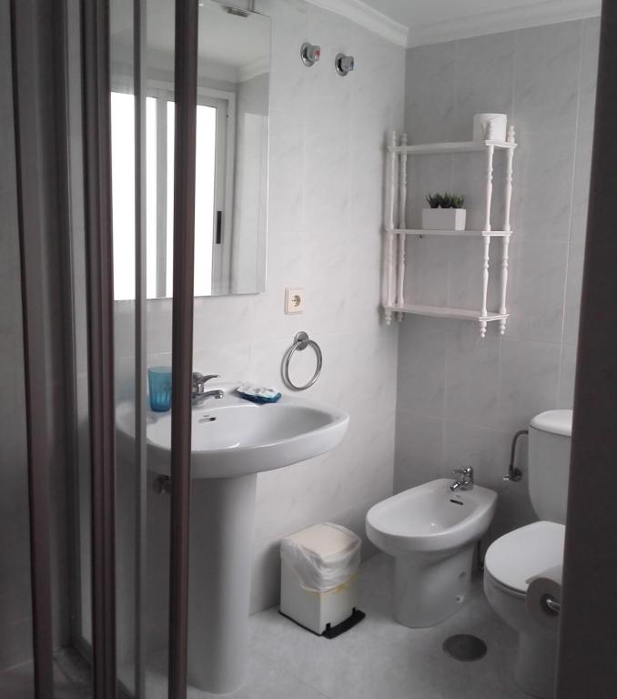 A bathroom at PR La Paz