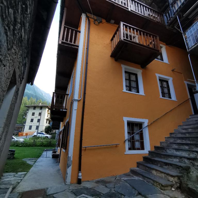 Budova, v ktorej sa apartmán nachádza