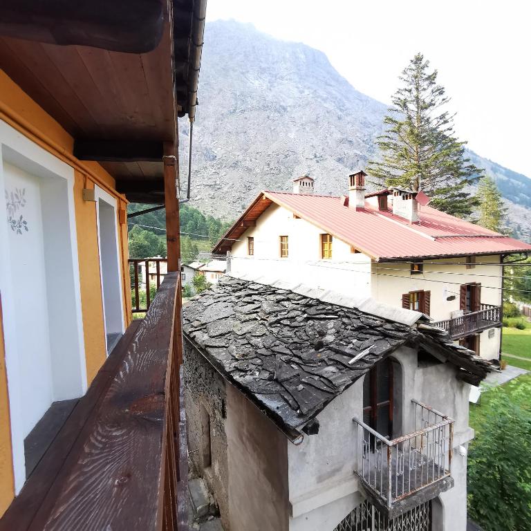 Výhľad na hory alebo výhľad na hory priamo z apartmánu