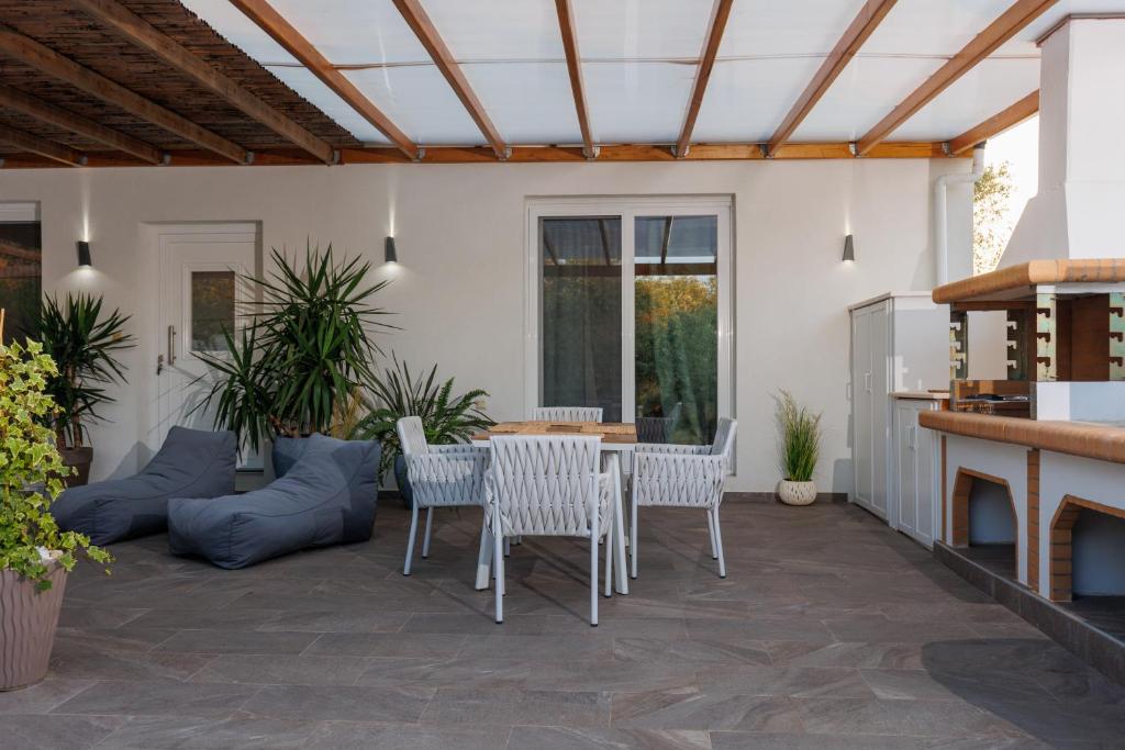 Posezení v ubytování Jacuzzi deluxe villa