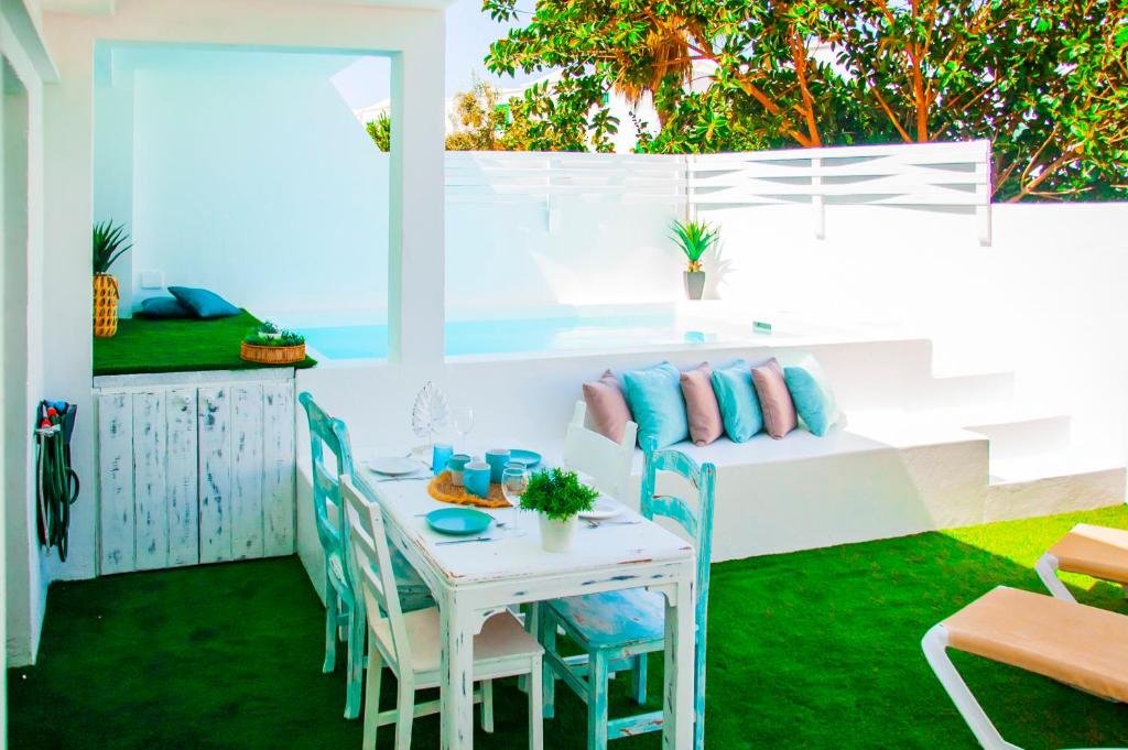 Fotografie z fotogalerie ubytování Vibesol Pool Heated House v destinaci Playa Honda