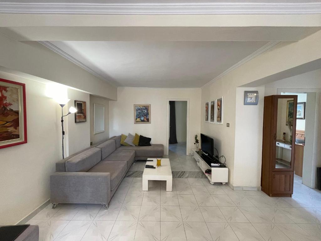Tirana Flora Center Apartment - Image 1