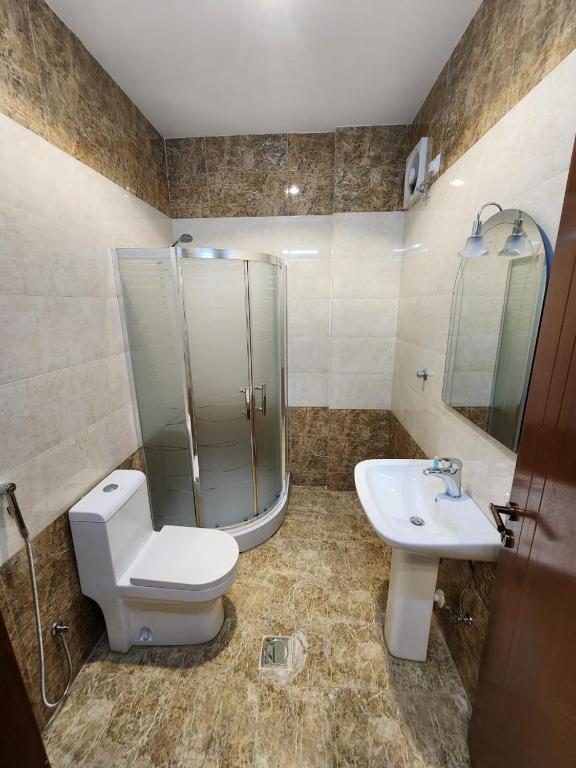 Koupelna v ubytování المهيدب للوحدات السكنيه -رابغ