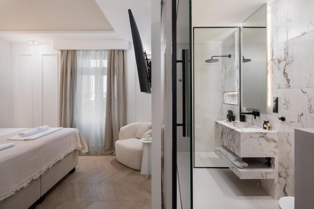 Koupelna v ubytování Luxury rooms Le Prestige Few Minutes from Split's Iconic Waterfront