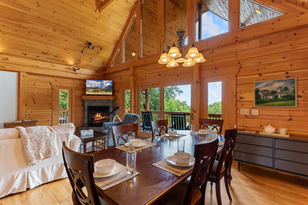 Grandview Peaks Cabin, Nebo (updated prices 2024)