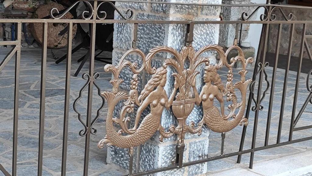 TRADITIONAL HOUSE ALEPIS IN AREOPOLIS - 11