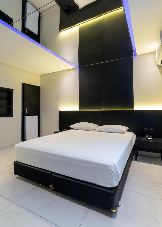 Drops Motel POA Zona Sul - Studio Met Spa -bad