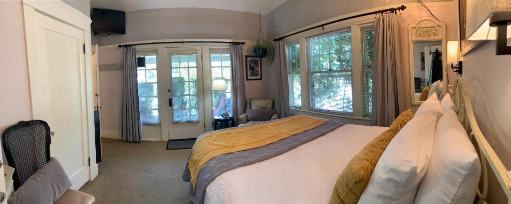 Bayberry Inn B&B and Oregon Wellness Retreat - Habitación Doble Con Balcón