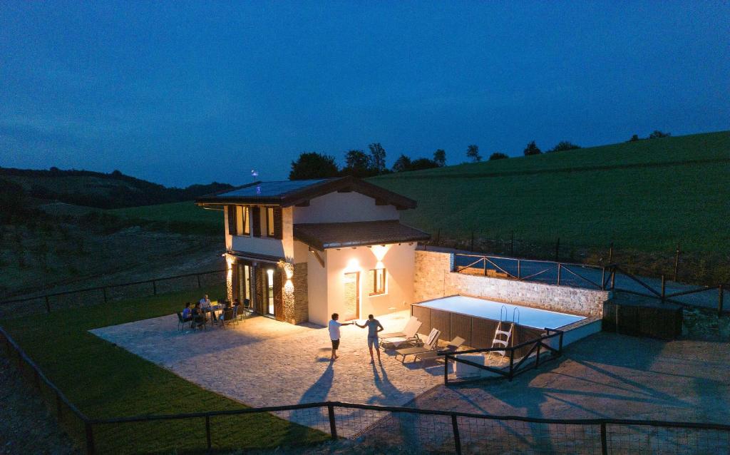 Fotografie z fotogalerie ubytování Il Casot Private House with Pool v destinaci Borgomale
