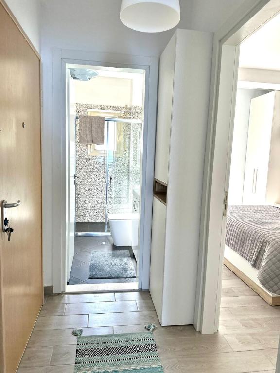 Sunny Hill Apartment - Imazhi 7