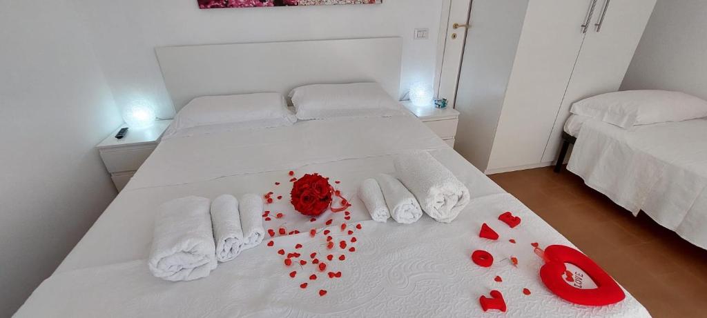 A bed or beds in a room at Casa di Sofia