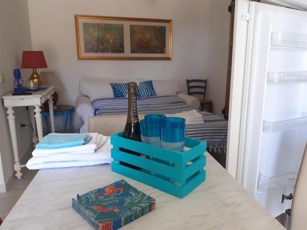 Postel nebo postele na pokoji v ubytování Luxury& Charme vista mare Sardinia House