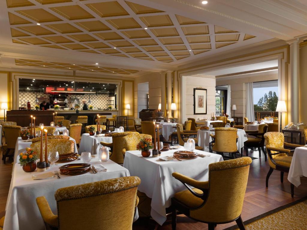 Restaurace v ubytování Hôtel Métropole Monte-Carlo
