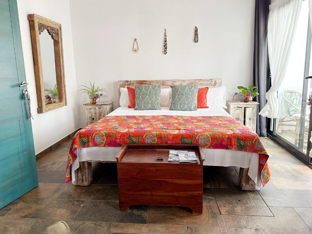 One Thousand Waves, Moraira – Updated 2023 Prices