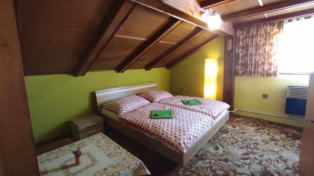 Postel nebo postele na pokoji v ubytování Apartmán Vika