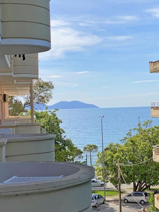 The Ionian Comfort Apartment- Beachfront Lungomare Promenade - Image 6