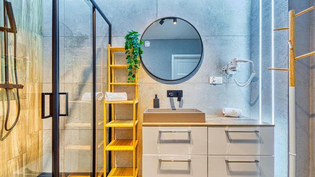 Kúpeľňa v ubytovaní Apartamenty Monteverde przy Gondoli - Zakopiańska 22 by Royal Aparts