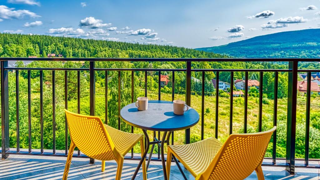Výhľad na hory alebo výhľad na hory priamo z apartmánu