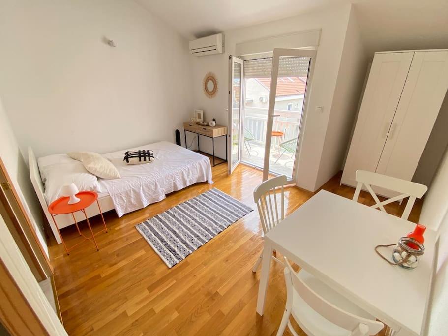 Gallery image of Apartment Lavanda mit Balkon in Podstrana