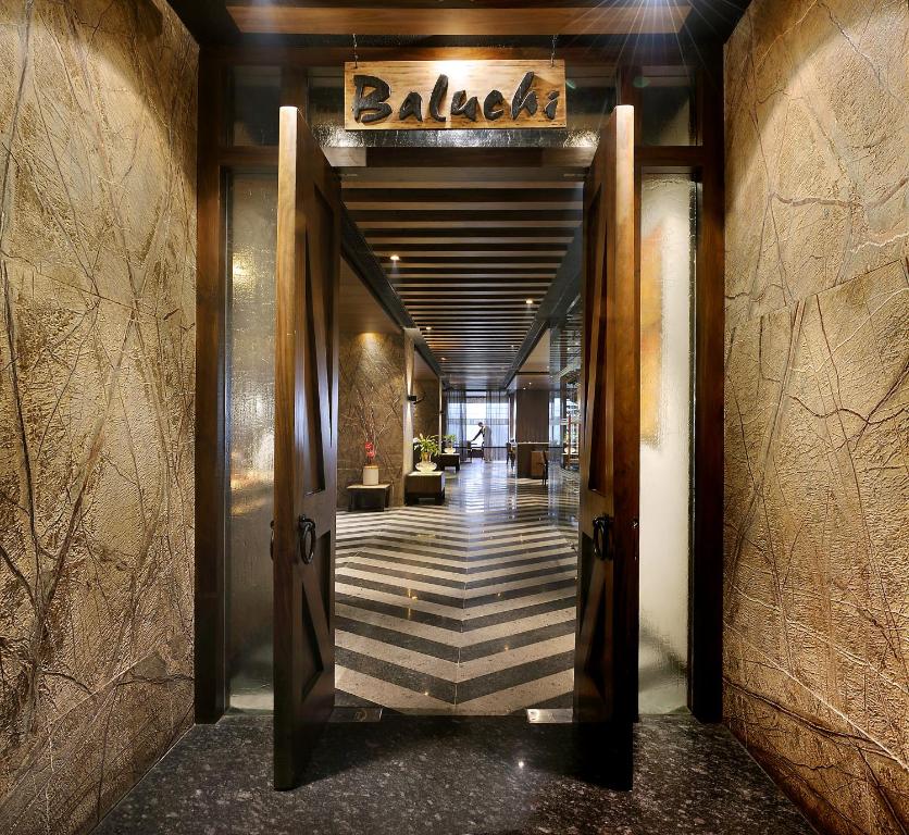 The LaLiT New Delhi photo