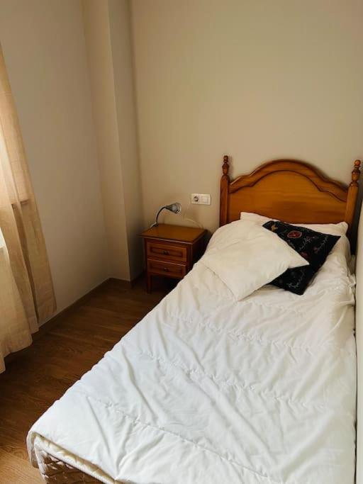 Postel nebo postele na pokoji v ubytování Increible Apartamento Solanelles