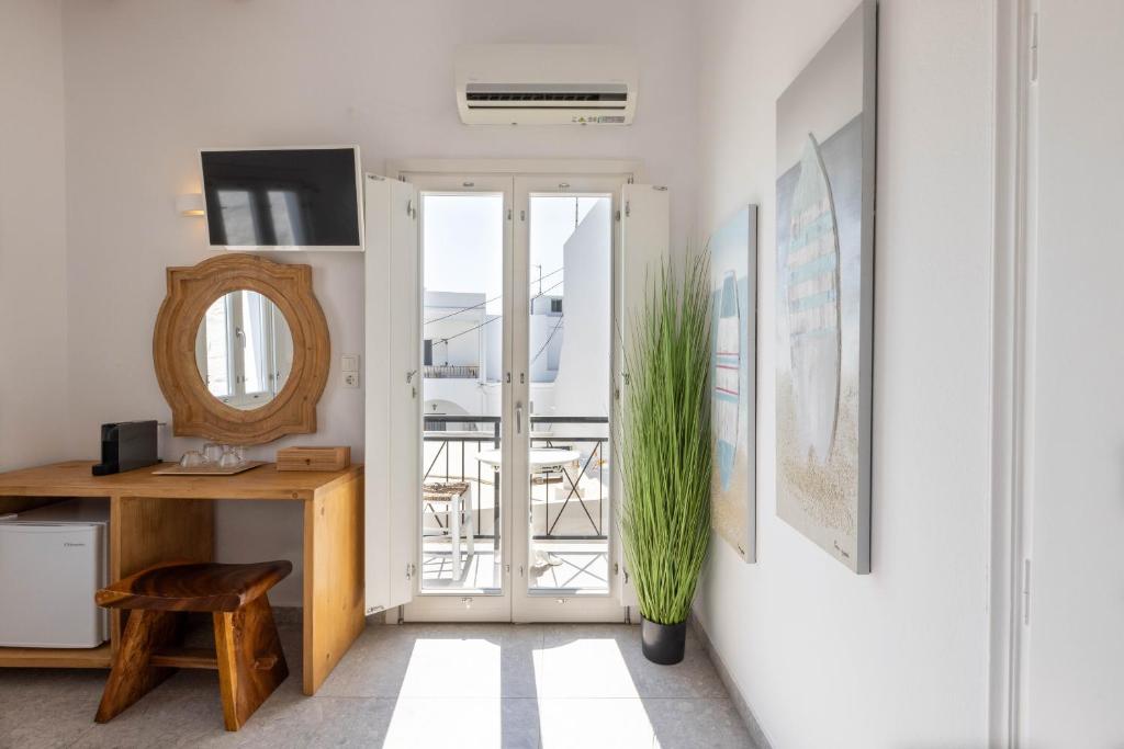 Parosquare Central Suites - 4