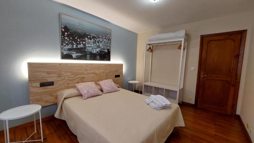 Postel nebo postele na pokoji v ubytování Villa Isabel 2 Llaves