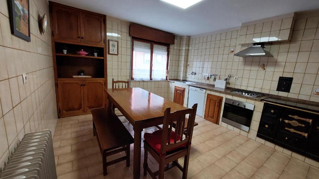Kuchyň nebo kuchyňský kout v ubytování Villa Isabel 2 Llaves