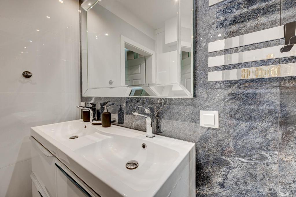 Kúpeľňa v ubytovaní MALAGA APARTAMENTY BALTICUS