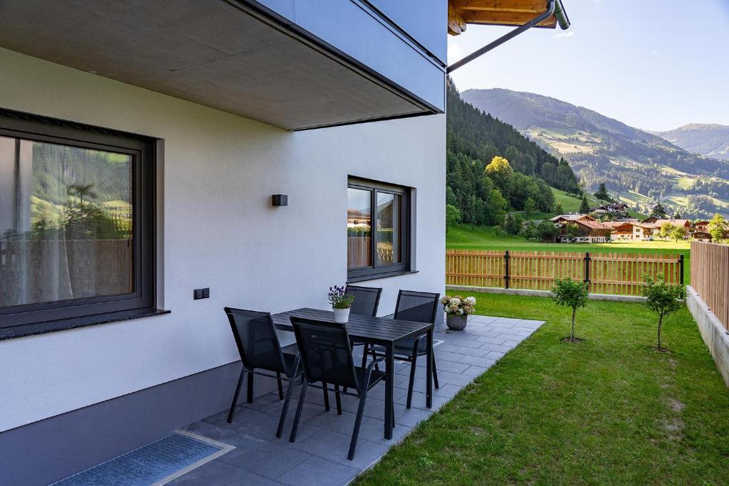 Nespecifikovaný výhled na hory nebo výhled na hory při pohledu z apartmánu