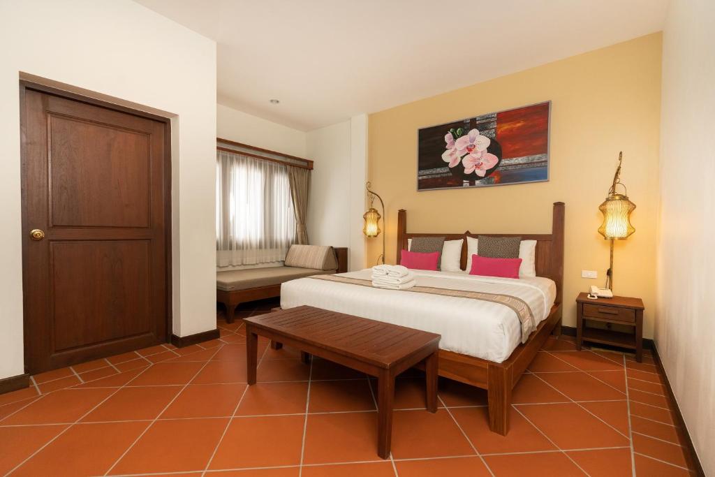 
Pool view Super Deluxe King
