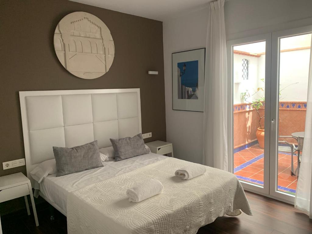 Apartamentos Caballerizas con parking gratuito - 10